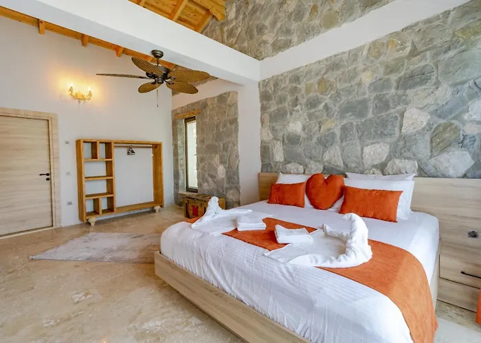 Harika Bayirkoy (Seydikemer)